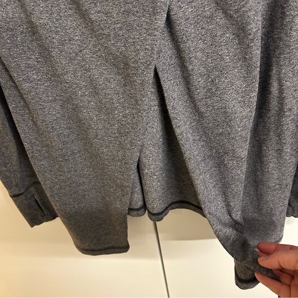 Marc New York grey tunic top with cut outs and open lower back, Size M - Picture 6 of 10